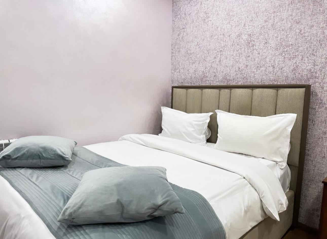 Yerevan Hotel الغرفة الصورة