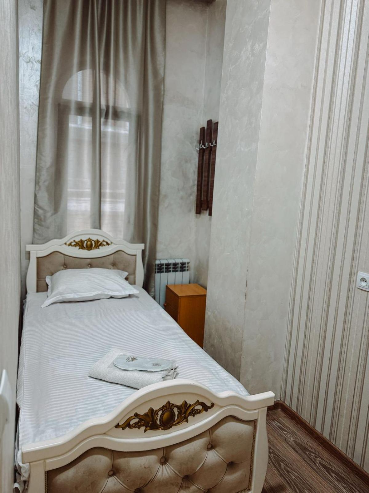 Yerevan Hotel الغرفة الصورة